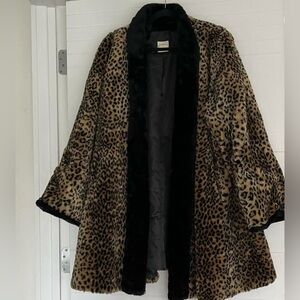 VINTAGE CHEETAH COAT - THE NANNY VIBES!